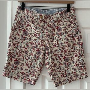 Benetton Sisley Red and Blue Floral Shorts Size‎ 34 EUC Like New